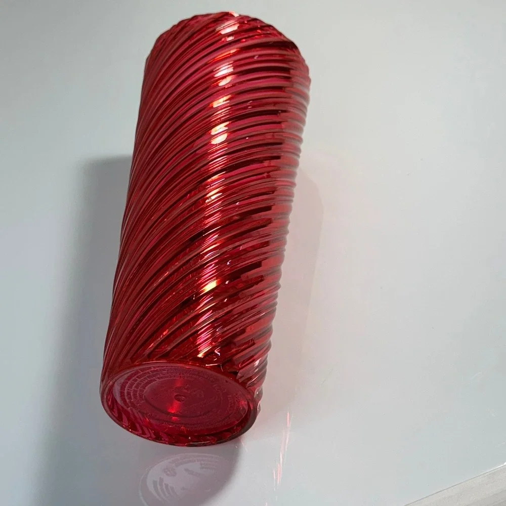 Starbucks Red Swirl‎ Cold Cup Tumbler 24 fl oz Holiday Edition No Lid
